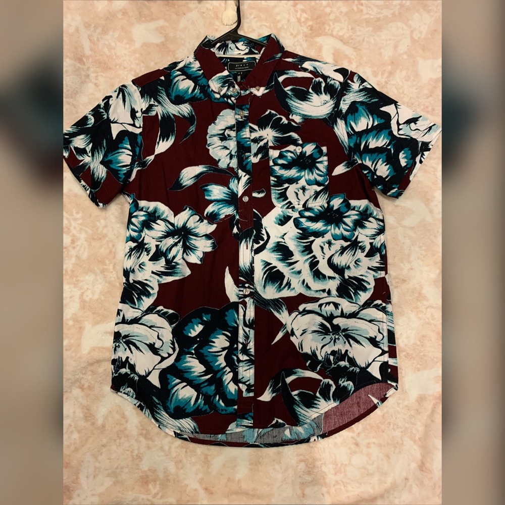 Short sleeve floral button up